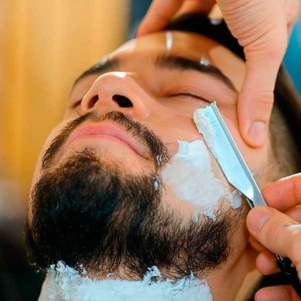 Окантовка бороды опасной бритвой круглосуточно в Dozari на Маяковской